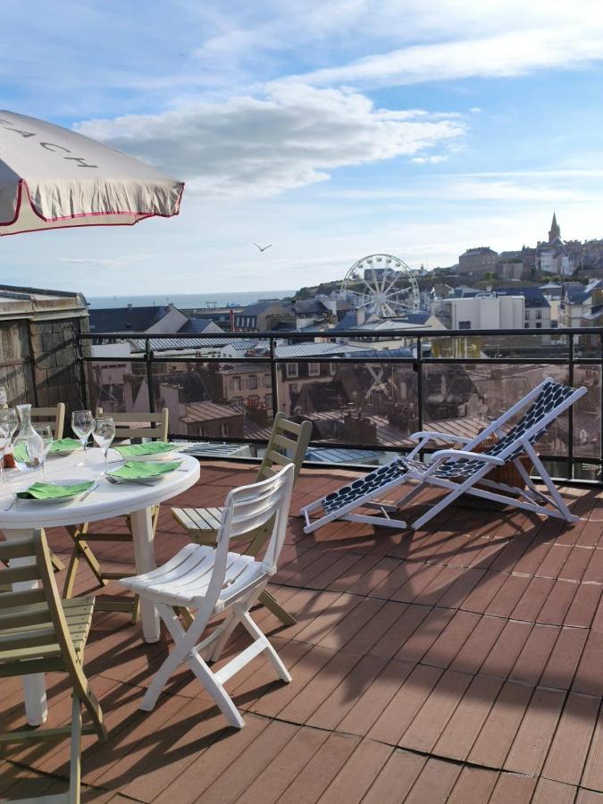 Apartamento Le Balcon Des Vents Granville Exterior foto